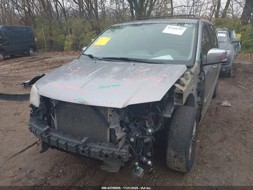 2014 CHRYSLER TOWN & COUNTRY TOURING-L 30TH ANNIVERSARY