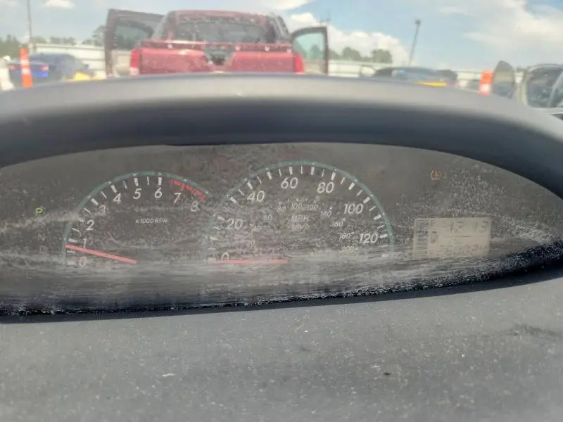 2010 TOYOTA YARIS BASE  