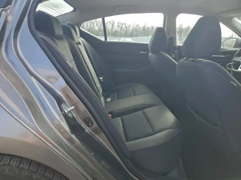 2022 NISSAN ALTIMA SV  