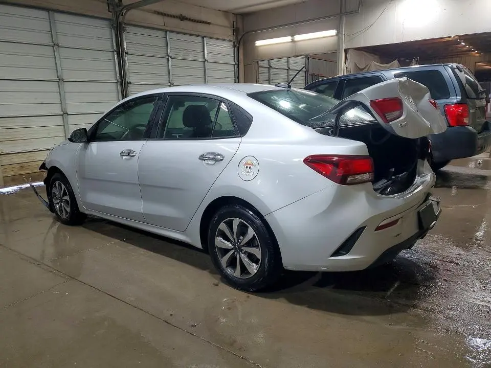 2022 KIA RIO S  