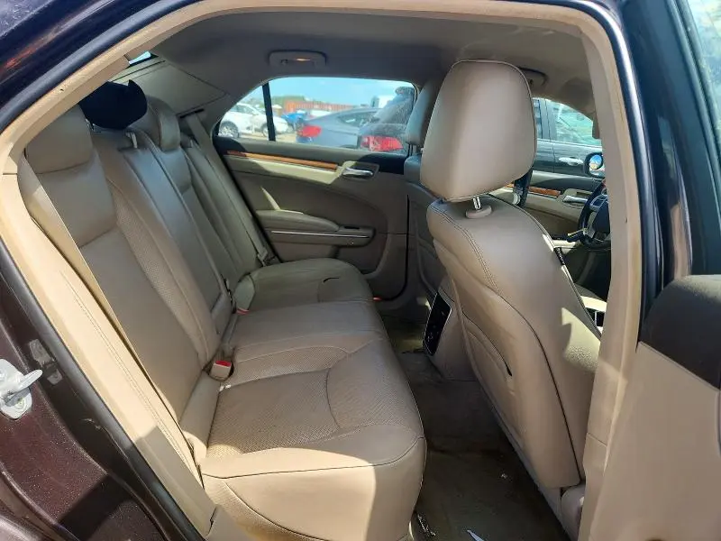 2012 CHRYSLER 300 LIMITED  