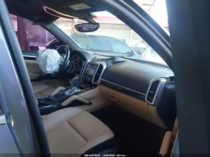 2014 PORSCHE CAYENNE PLATINUM EDITION