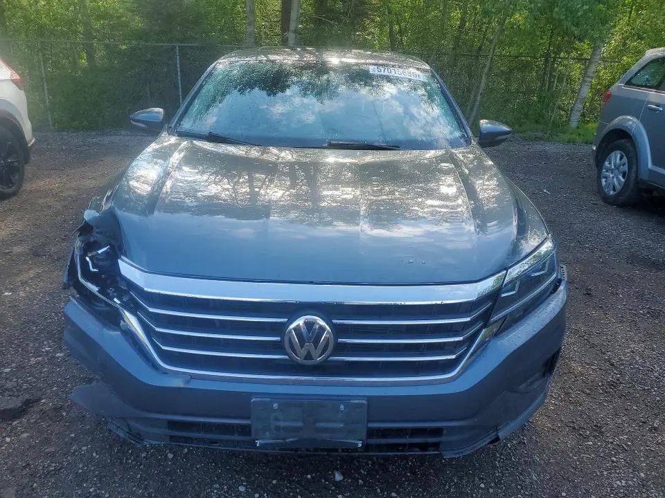 2021 VOLKSWAGEN PASSAT   