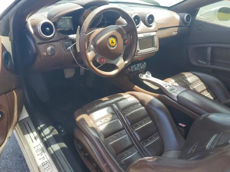 2013 FERRARI CALIFORNIA   