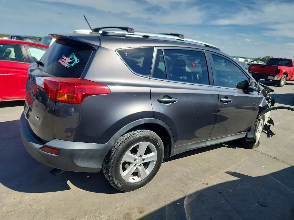 2014 TOYOTA RAV4 XLE  