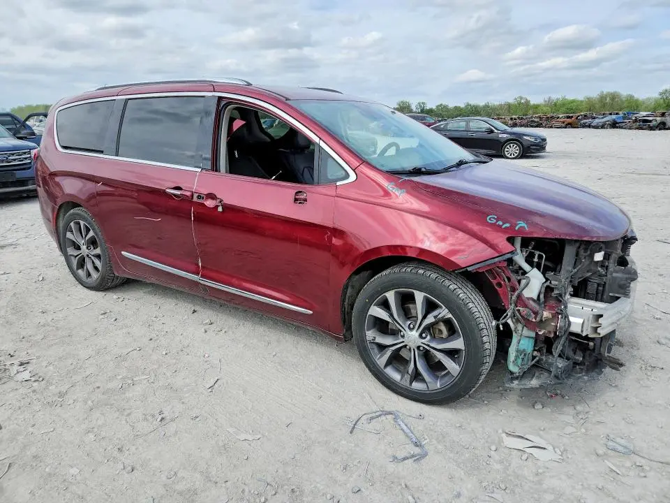 2017 CHRYSLER PACIFICA LIMITED  