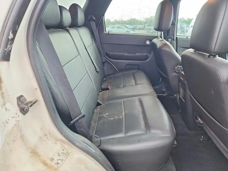 2011 FORD ESCAPE LIMITED  