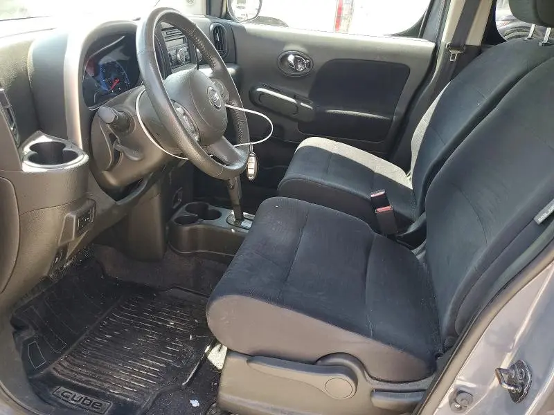 2013 NISSAN CUBE   