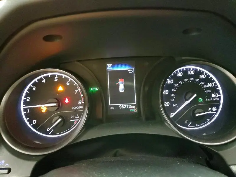 2022 TOYOTA CAMRY SE  