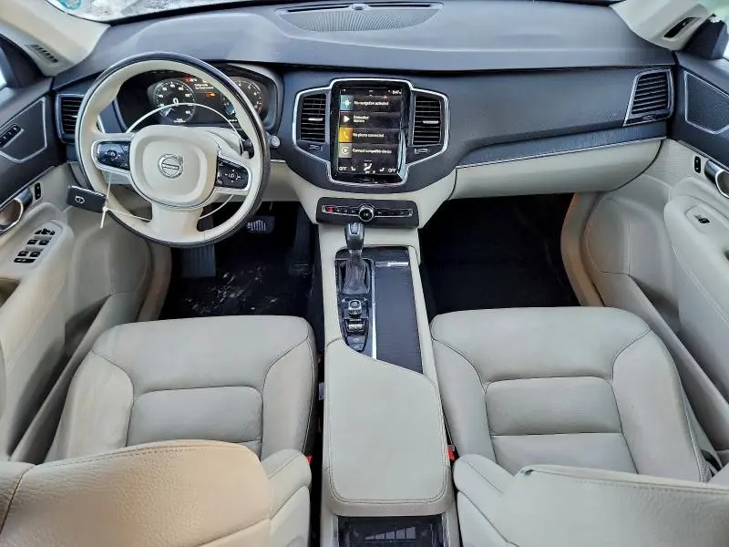 2020 VOLVO XC90 T5 MOMENTUM  