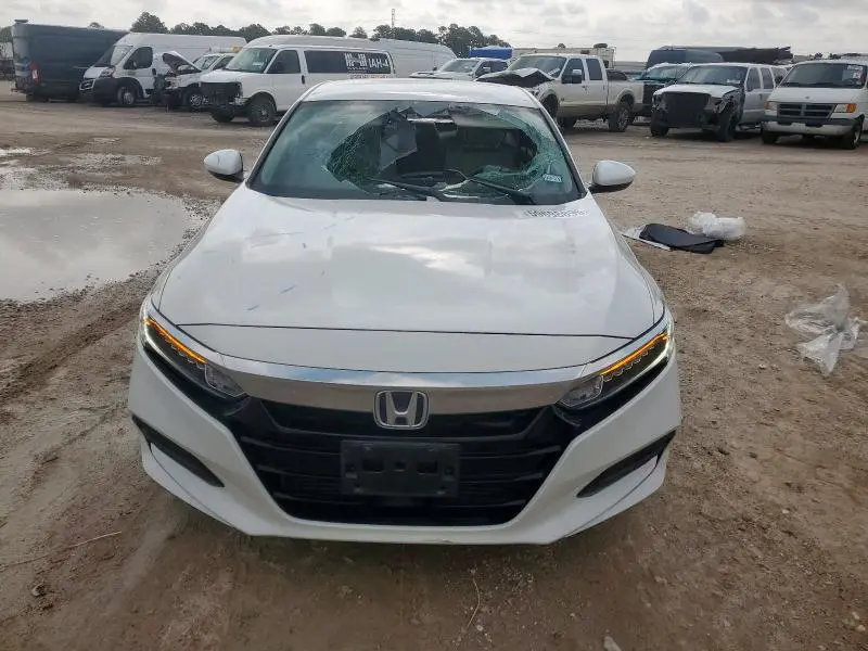 2018 HONDA ACCORD LX  