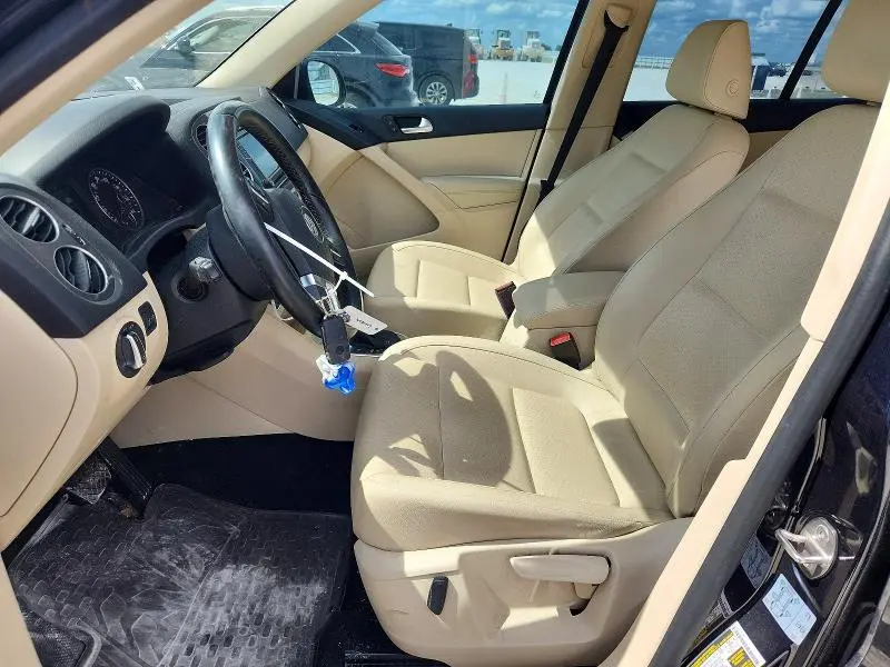 2017 VOLKSWAGEN TIGUAN S  