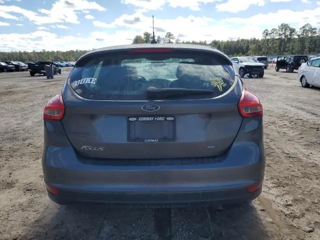 2016 FORD FOCUS SE  