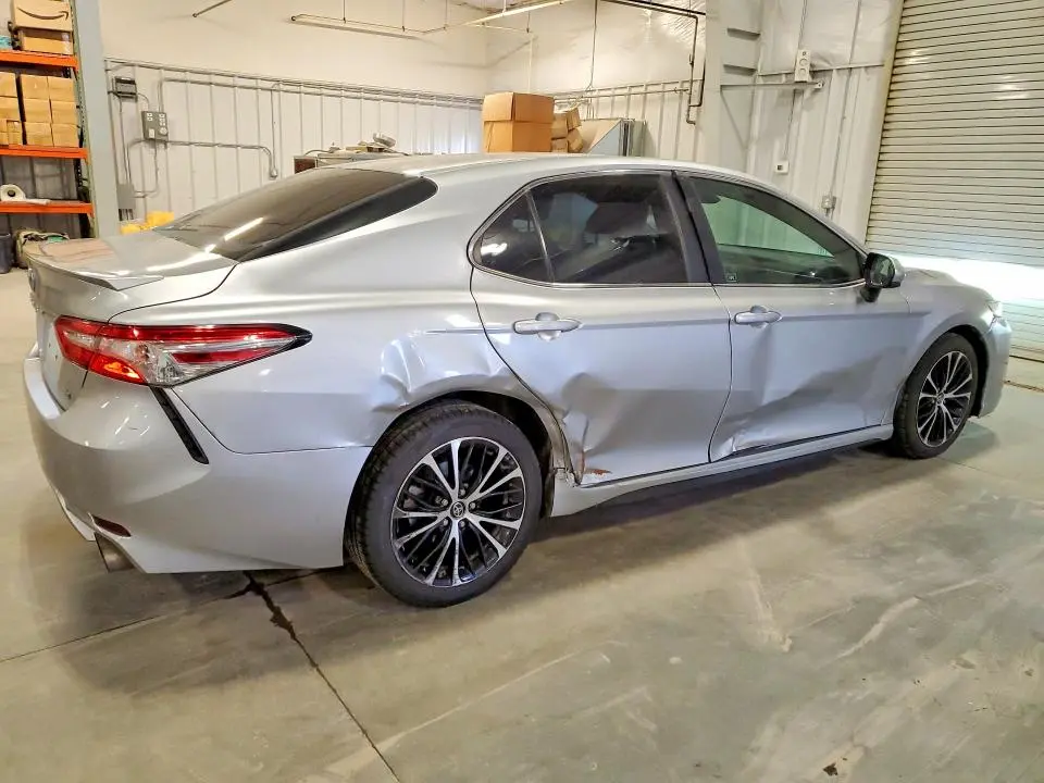 2018 TOYOTA CAMRY   