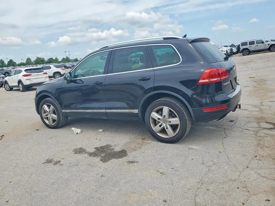 2014 VOLKSWAGEN TOUAREG V6  