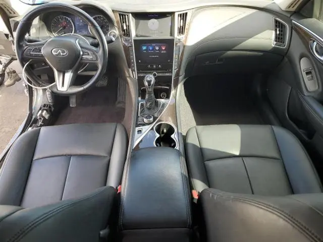 2018 INFINITI Q50 LUXE  