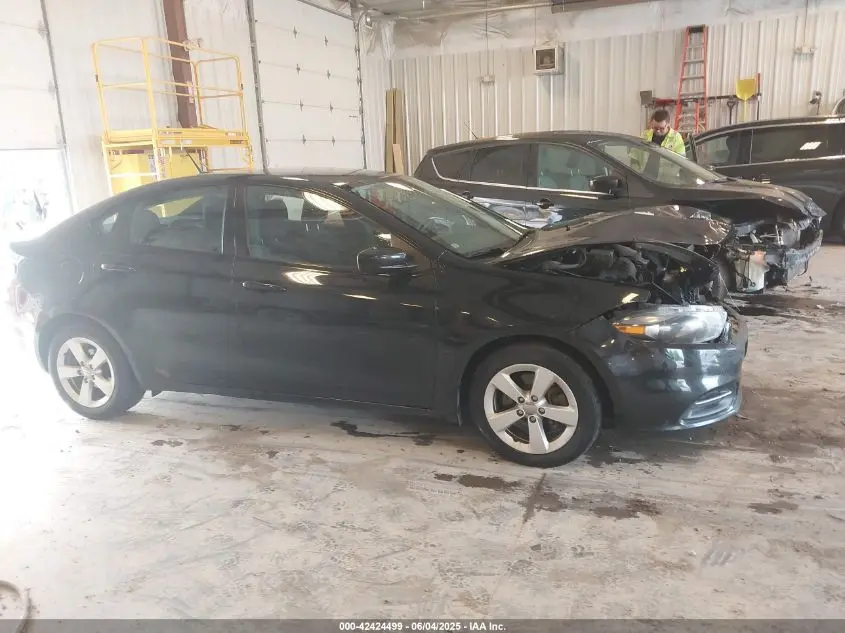 2015 DODGE DART SXT