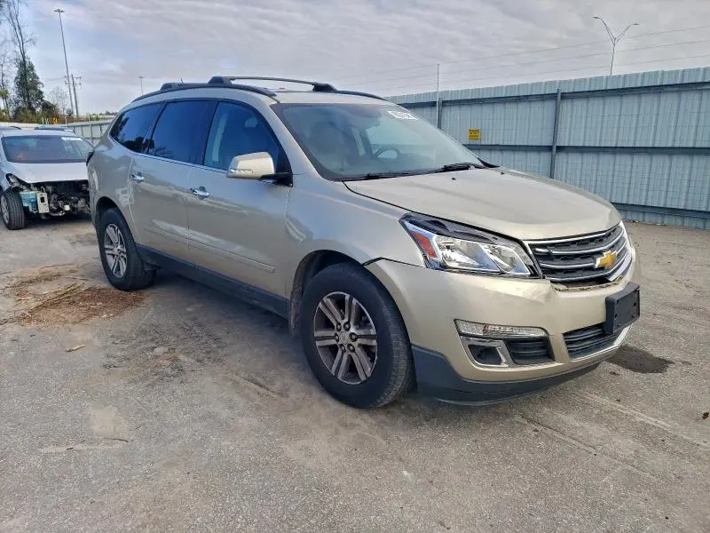 2015 CHEVROLET TRAVERSE LT  