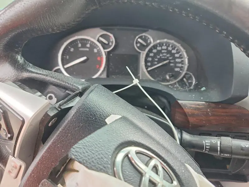 2017 TOYOTA TUNDRA CREWMAX LIMITED  