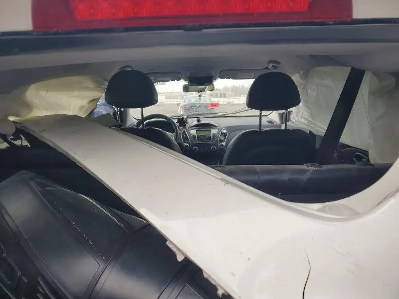 2011 HYUNDAI TUCSON GLS  