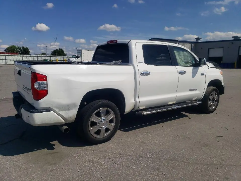 2017 TOYOTA TUNDRA CREWMAX LIMITED  