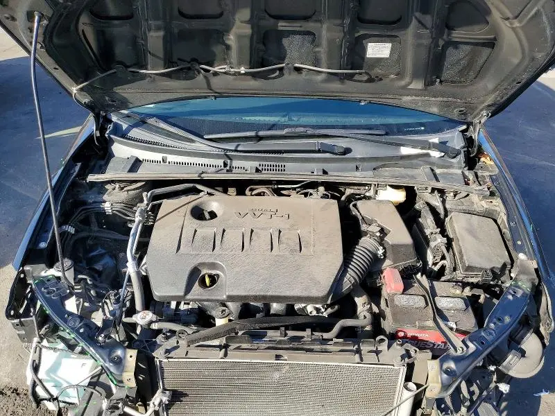 2018 TOYOTA COROLLA SE  