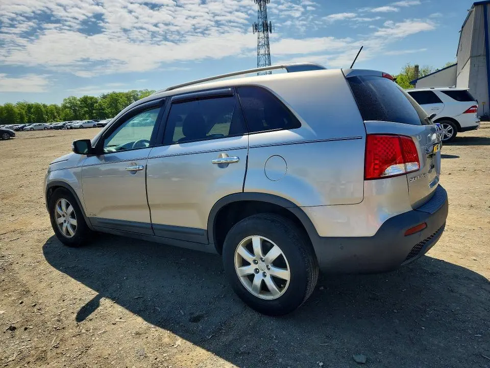 2013 KIA SORENTO LX  
