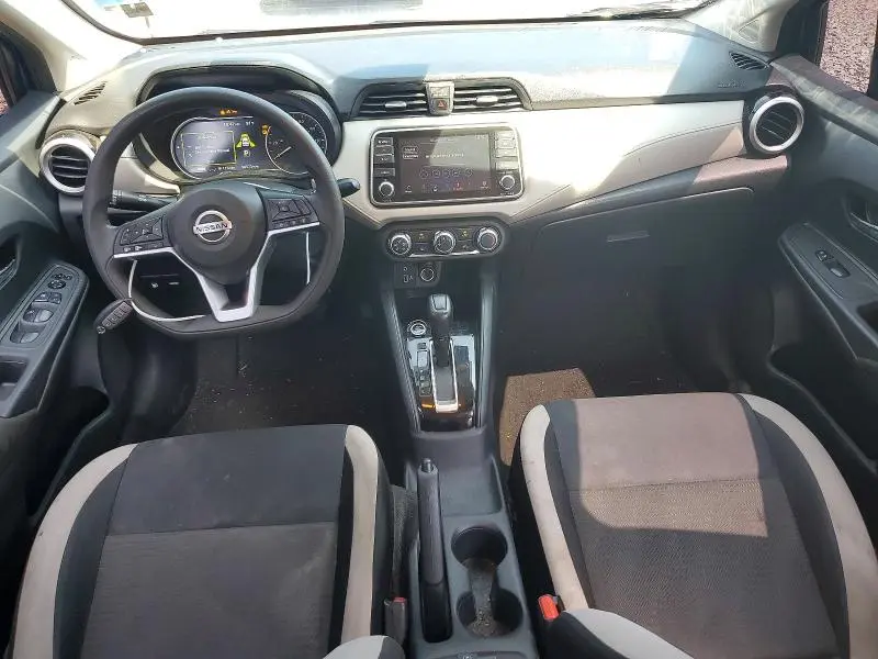 2021 NISSAN VERSA SV  
