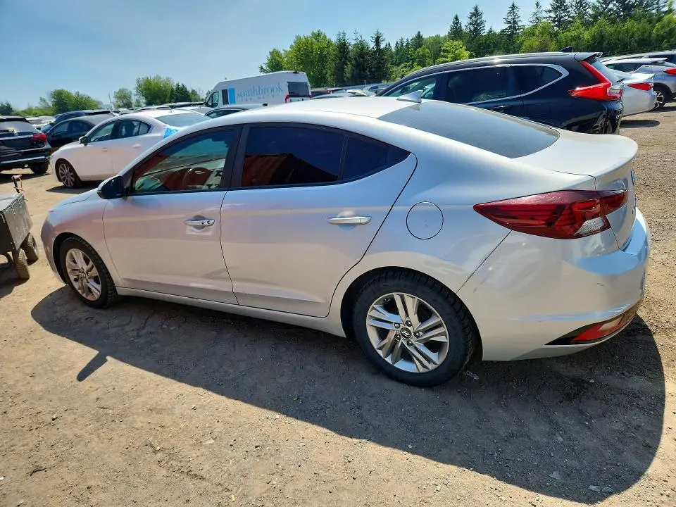 2019 HYUNDAI ELANTRA SE  
