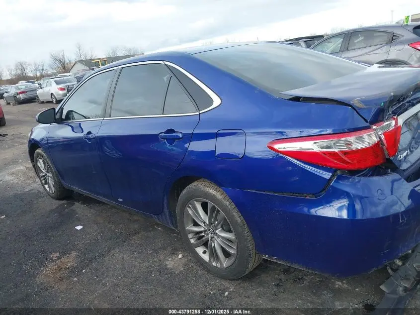 2016 TOYOTA CAMRY SE