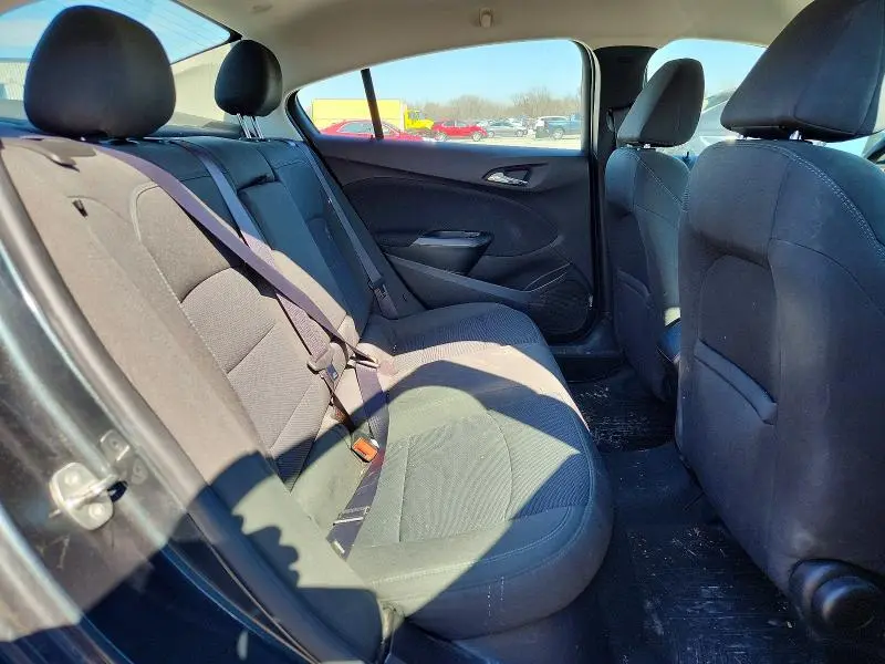 2017 CHEVROLET CRUZE LT  