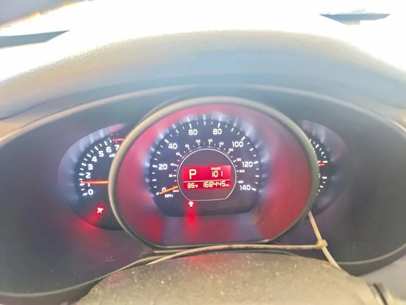 2016 KIA SOUL   
