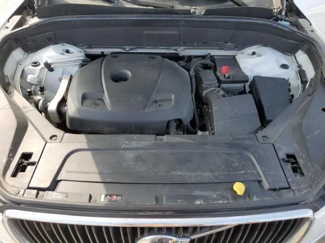 2016 VOLVO XC90 T6  