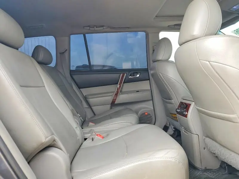2012 TOYOTA HIGHLANDER LIMITED  
