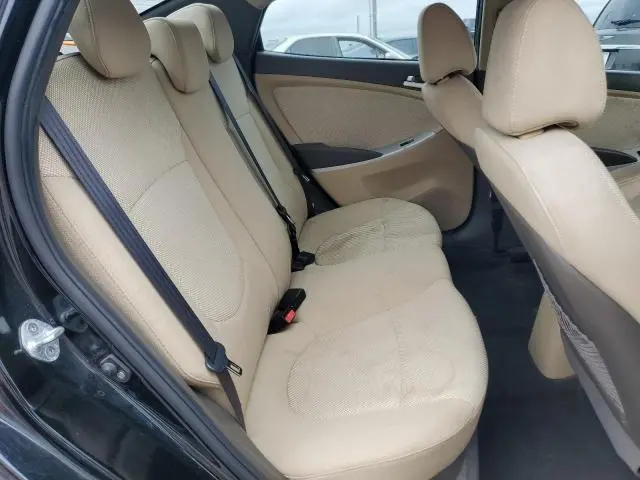 2012 HYUNDAI ACCENT GLS  