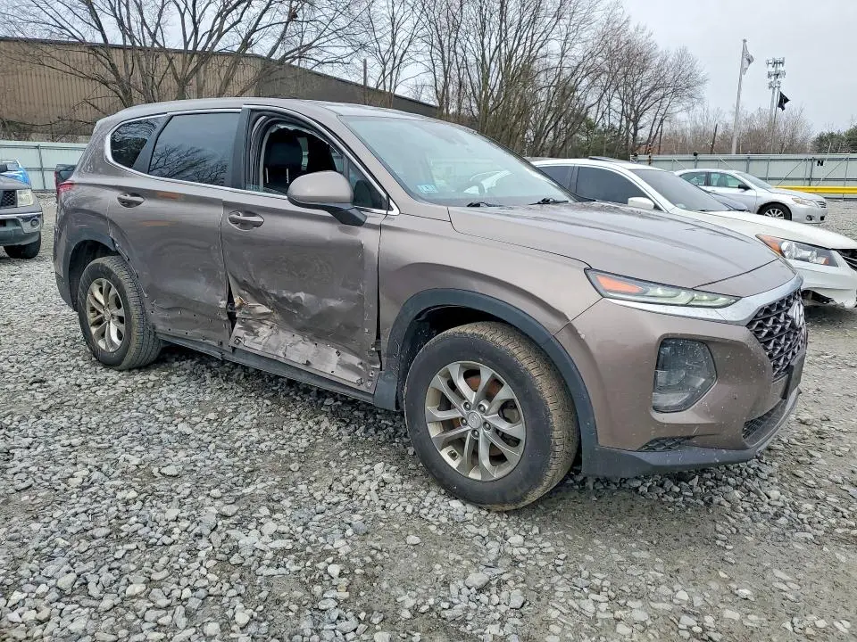 2019 HYUNDAI SANTA FE SE 2.4L  