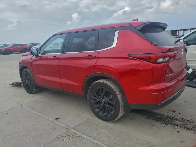 2024 MITSUBISHI OUTLANDER SE  