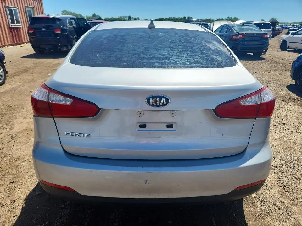2016 KIA FORTE LX  