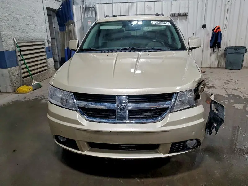 2010 DODGE JOURNEY SXT  