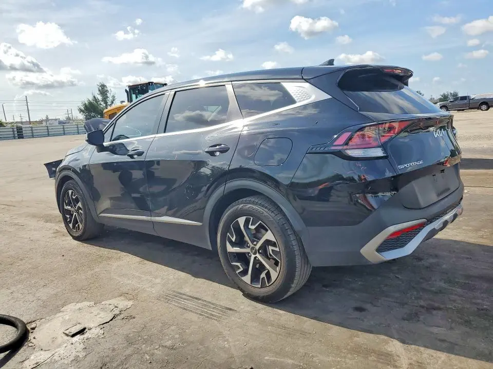 2023 KIA SPORTAGE EX  