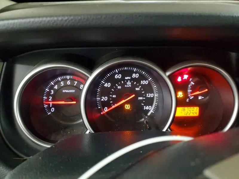 2012 NISSAN VERSA 1.8 S  