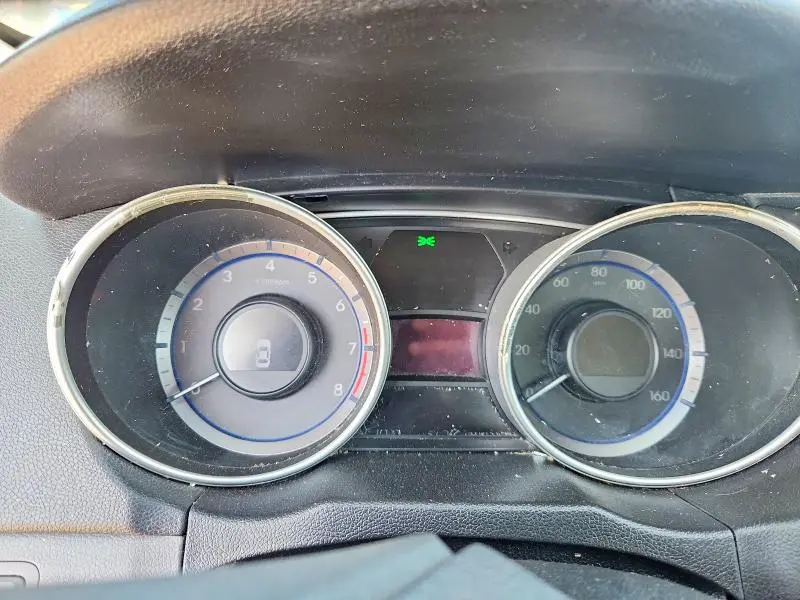 2011 HYUNDAI SONATA GLS  