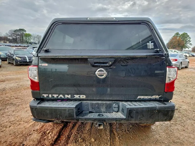 2019 NISSAN TITAN XD SL  