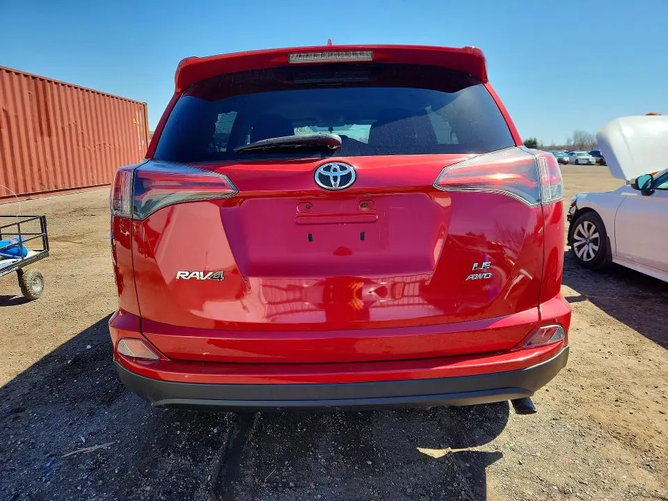 2016 TOYOTA RAV4 LE  