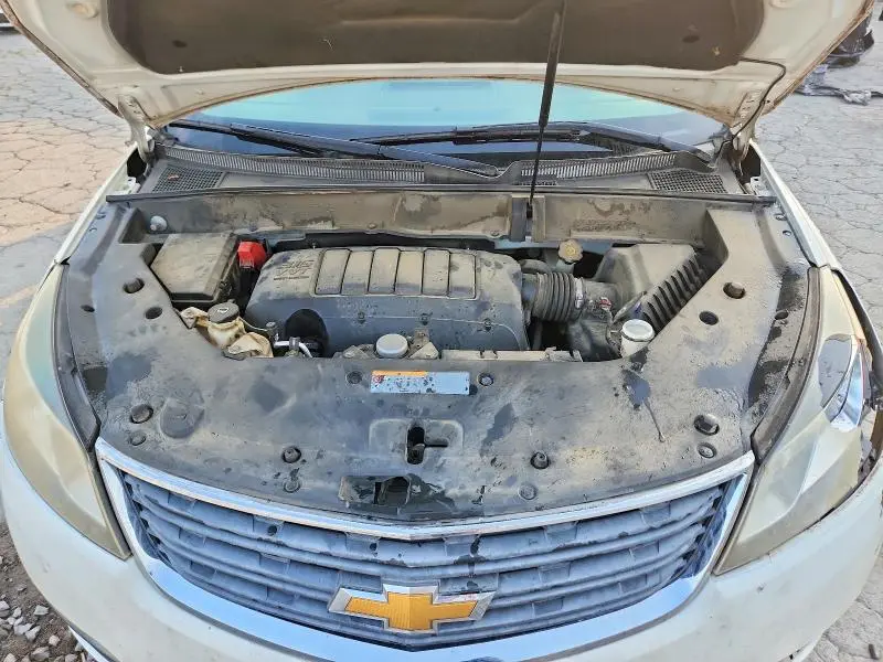 2014 CHEVROLET TRAVERSE LS  
