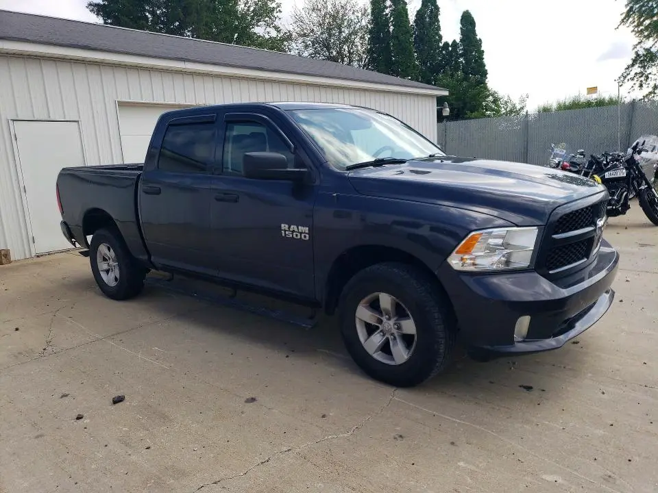 2016 RAM 1500 ST  