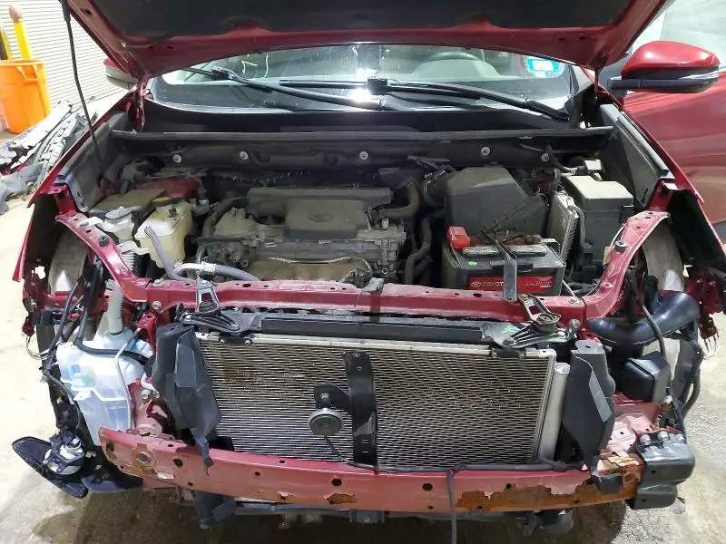 2018 TOYOTA RAV4 XLE  