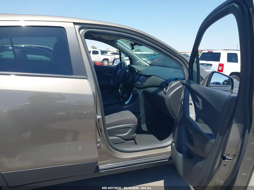 2022 CHEVROLET TRAX FWD LS