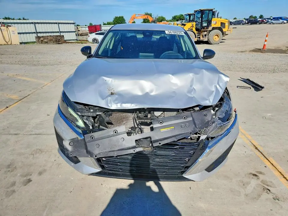2024 NISSAN ALTIMA SV  