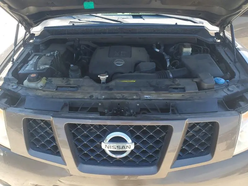 2015 NISSAN ARMADA SV  